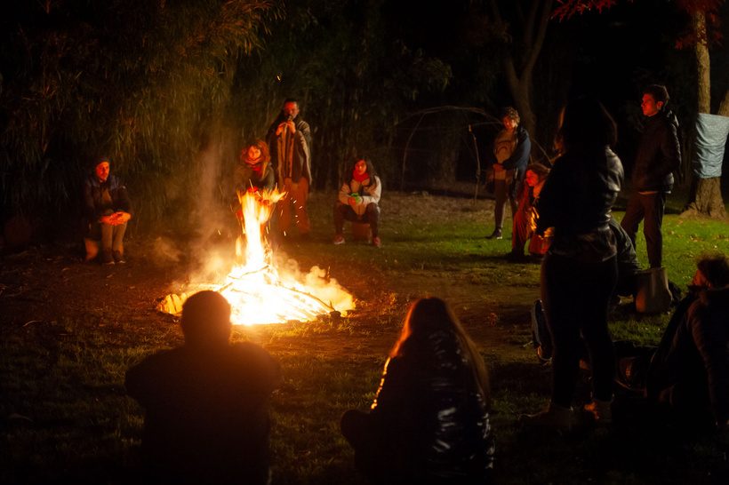 Fogón nocturno con el grupo